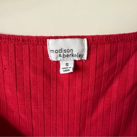 Madison & Berkeley Red Top - Picture 2 of 4